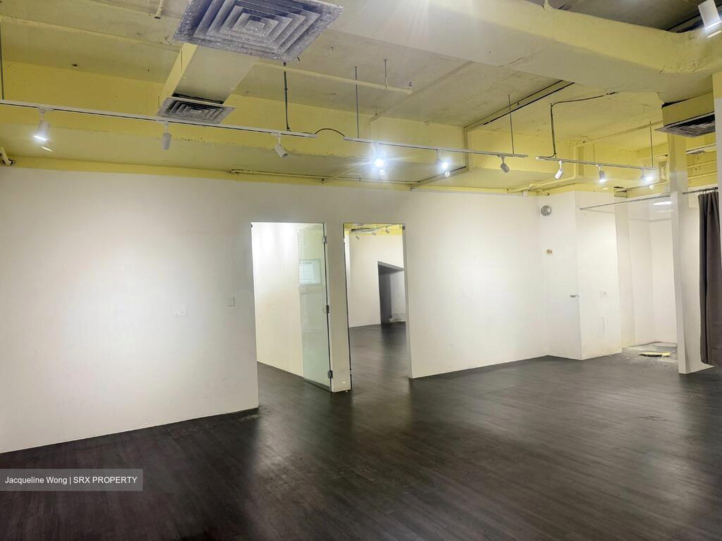 Orchard Towers (D9), Office #565887611